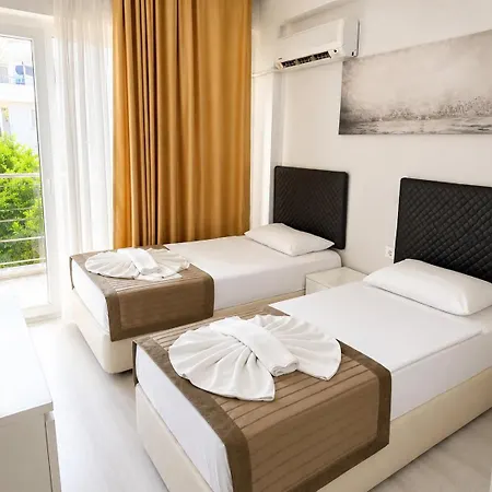Giray Hotel *